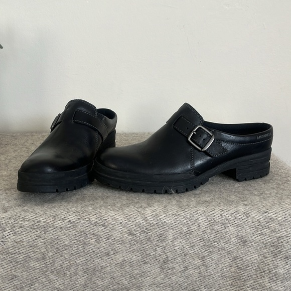 Leather lug sole Merrell Clogs with buckle, Size 8.5 - Picture 5 of 11